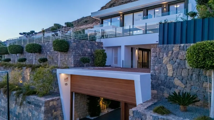 Villa de 7 dormitorios en Finestrat, España No. 1242