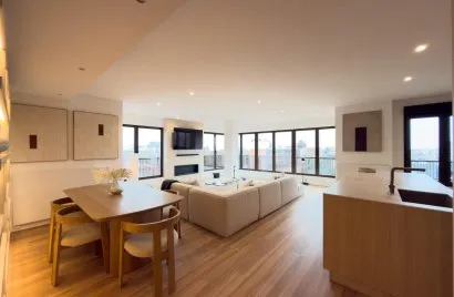 Apartamento de 3 dormitorios en Madrid, Spain No. 1352