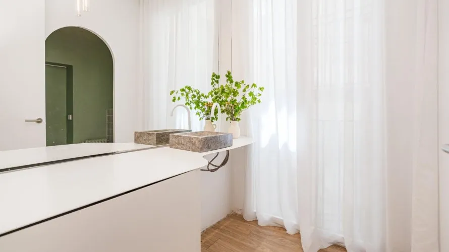 Apartamento de 4 dormitorios en Madrid, España No. 1565 № 2