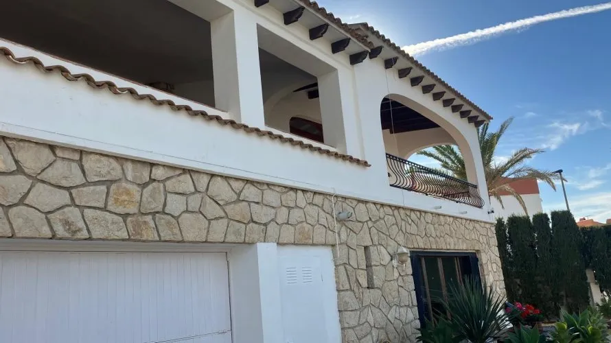 Villa de 4 dormitorios en Albir, Spain No. 1181 № 14
