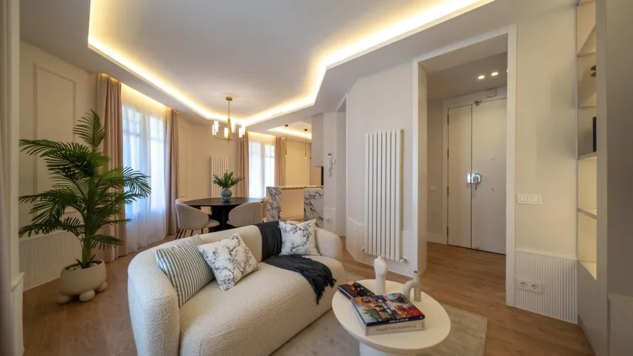 Apartamento de 2 dormitorios en Madrid, Spain No. 1309 № 1
