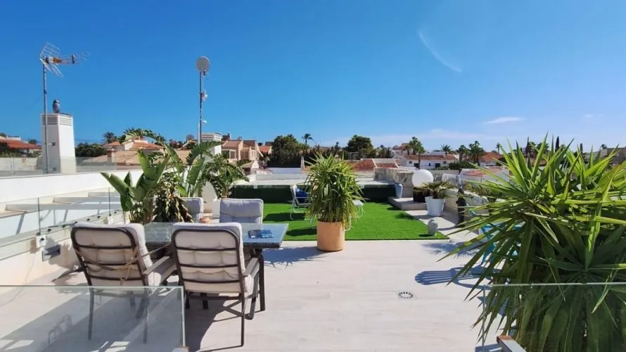 Villa de 106m² en Torrevieja, Spain No. 1467 № 10
