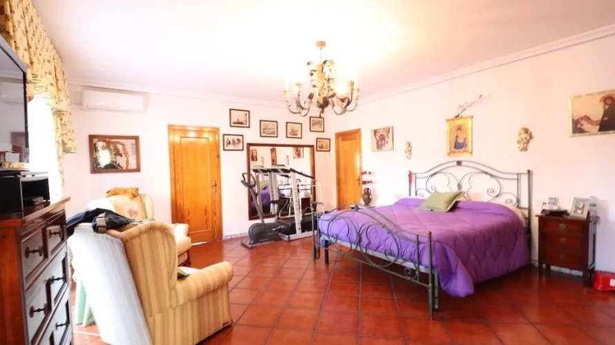 Apartamento de 5 dormitorios en El Chaparral, España No. 1164 № 8