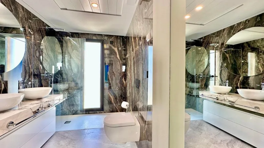 Villa de 3 dormitorios en Finestrat, España No. 1460 № 19