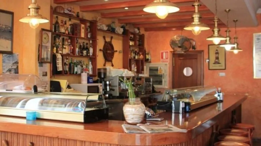 Hotel de 16 dormitorios en Santiago de la Ribera, España No. 1189 № 9