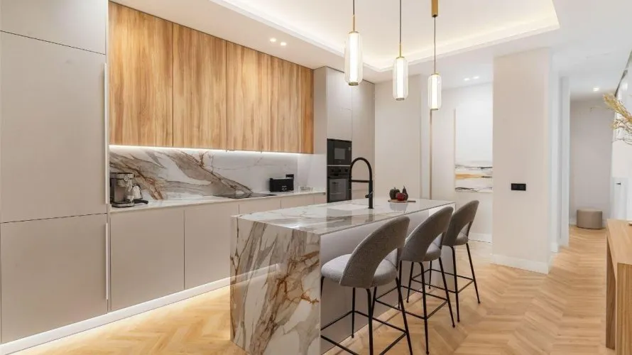 Apartamento de 3 dormitorios en Madrid, España No. 1156 № 2