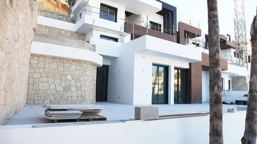 Apartamento de 4 dormitorios en Benidorm, España No. 1038 № 11