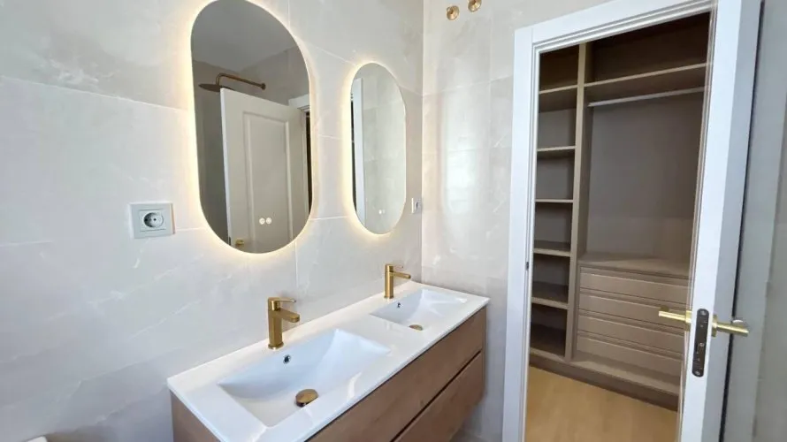 Apartamento de 2 dormitorios en Madrid, Spain No. 1380 № 23