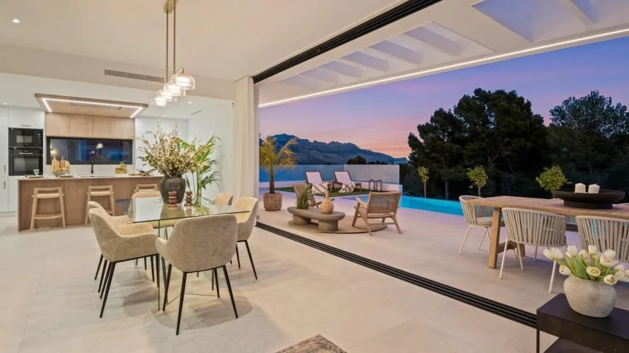 Villa de 3 dormitorios en Polop, España No. 1141