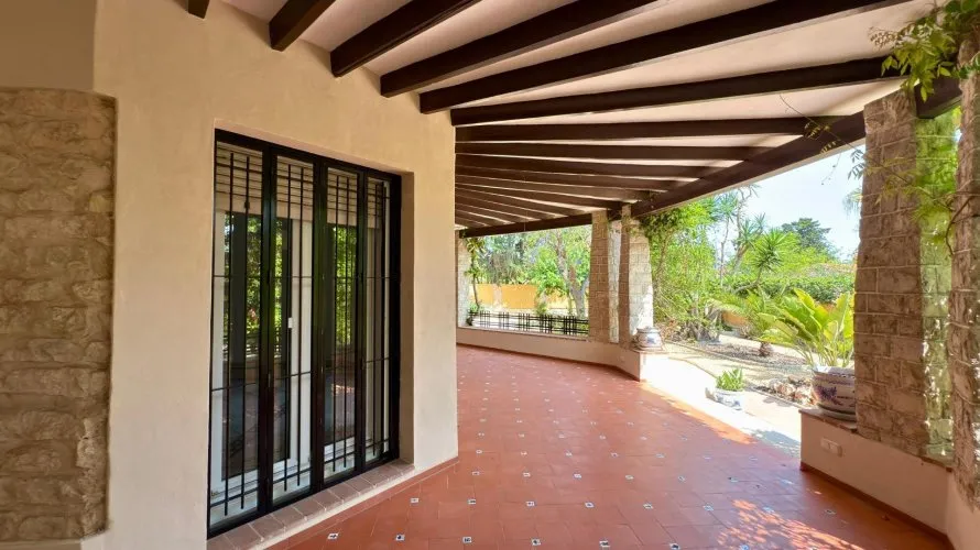 Apartamento de 6 dormitorios en Alicante, España No. 1271 № 12