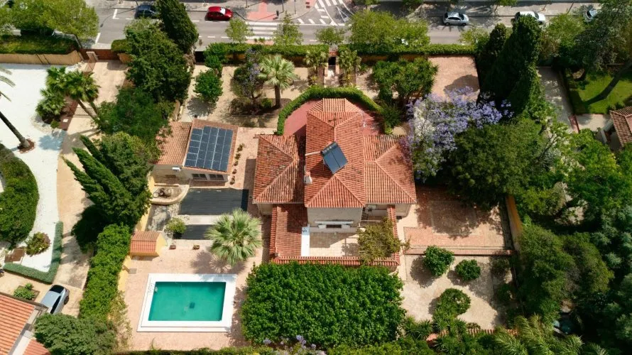 Apartamento de 6 dormitorios en Alicante, España No. 1271 № 2