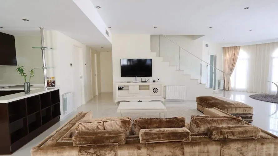Apartamento de 3 dormitorios en Dona Pepa, Spain No. 1185 № 14