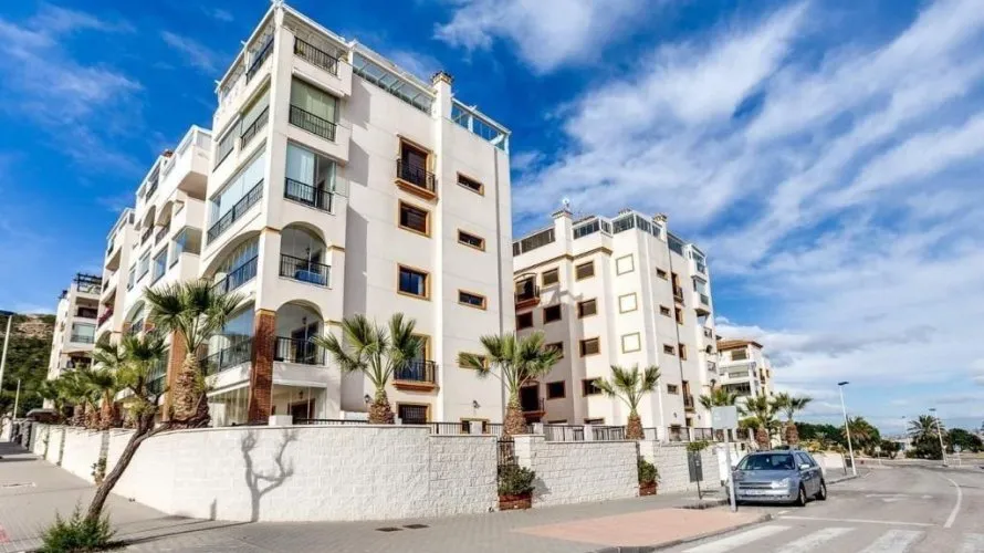 Apartamento de 3 dormitorios en Guardamar del Segura, Spain No. 1206 № 14
