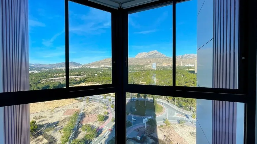 Apartamento de 2 dormitorios en Benidorm, Spain No. 1143 № 9