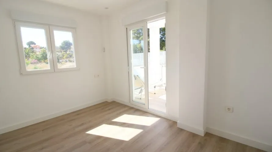 Apartamento de 4 dormitorios en La Torre, España No. 1025 № 12