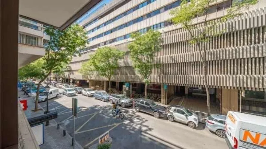 Apartamento de 2 dormitorios en Madrid, Spain No. 1210 № 3