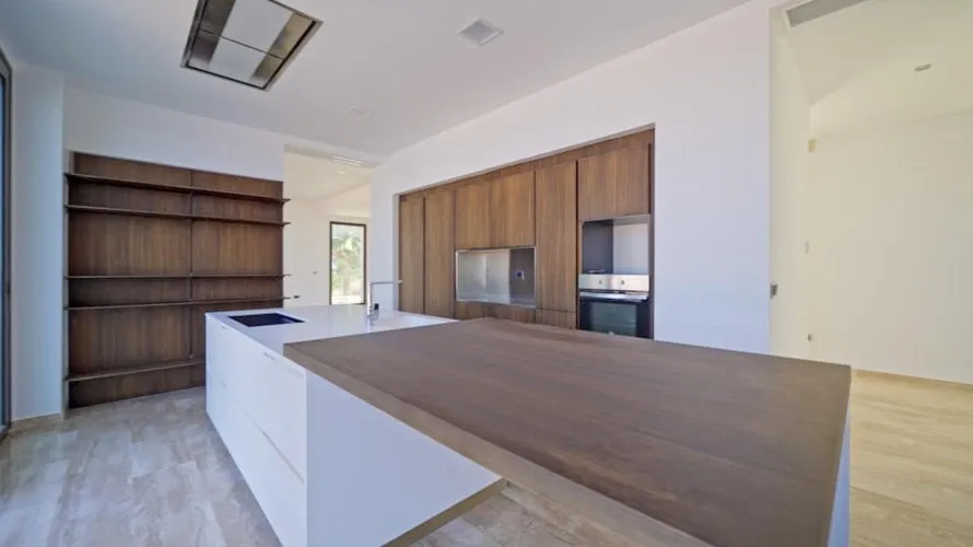 Apartamento de 4 dormitorios en Benidorm, España No. 1118 № 22