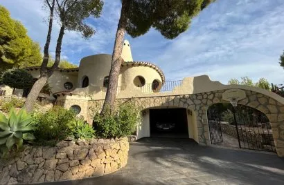 Villa de 4 dormitorios en Altea La Vella, Spain No. 1136