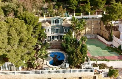 Сasa de 4 dormitorios en Zona Altea Hills, España No. 1221