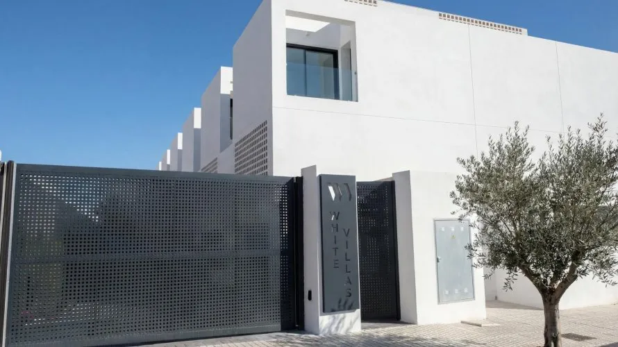 Villa de 3 dormitorios en Albir, España No. 1375 № 9