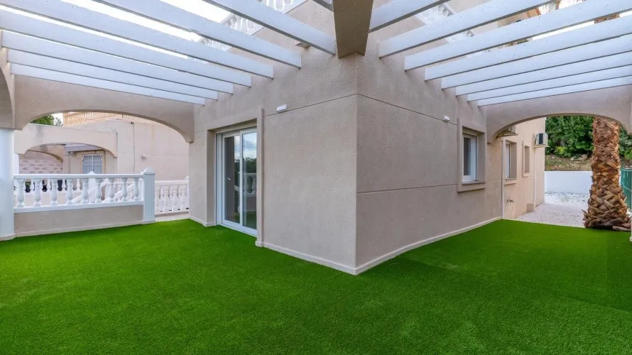 Apartamento de 3 dormitorios en El Campello, España No. 970 № 4