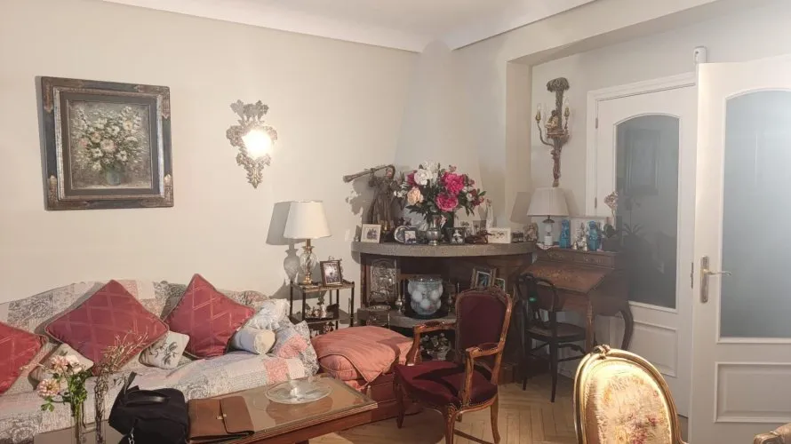 Apartamento de 2 dormitorios en Madrid, España No. 1551 № 6