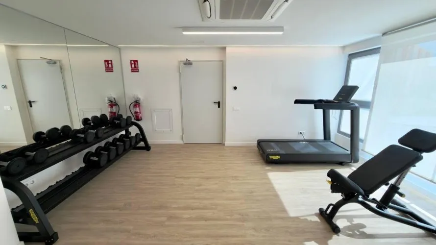 Apartamento de 3 dormitorios en Alicante, España No. 1411 № 2