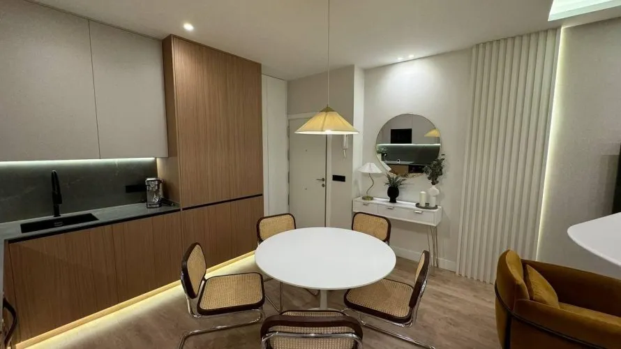 Apartamento de 2 dormitorios en Madrid, Spain No. 1182 № 2