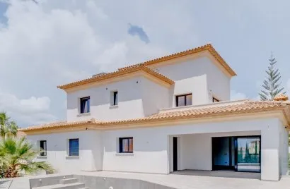Villa de 5 dormitorios en Calpe, Spain No. 1105