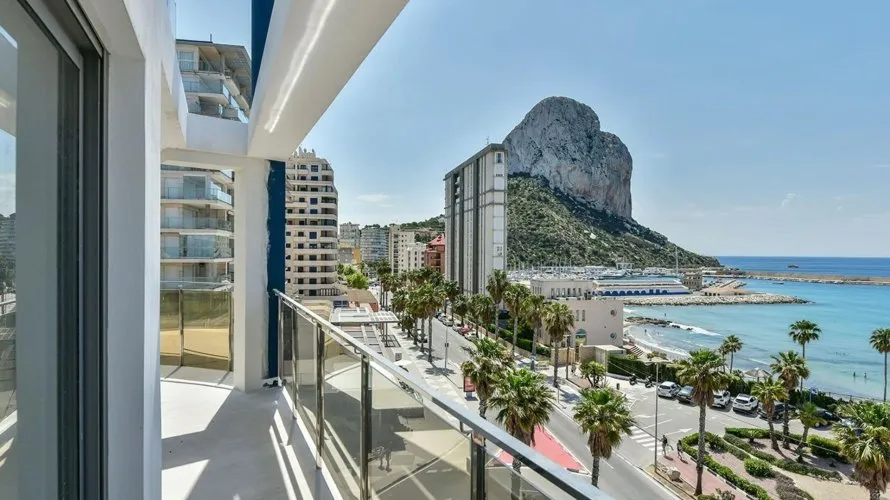 Apartamento de 3 dormitorios en Calpe, España No. 950 № 15