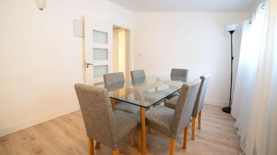 Apartamento de 3 dormitorios en Madrid, Spain No. 1175 № 2