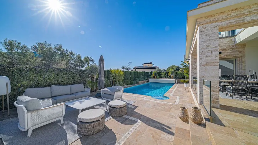 Villa de 442m² en La Zenia, Spain No. 1390 № 2