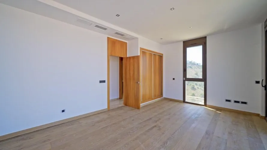 Apartamento de 4 dormitorios en Benidorm, España No. 1118 № 17