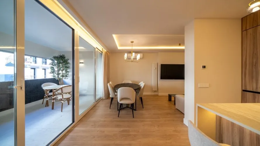 Apartamento de 3 dormitorios en Madrid, Spain No. 1364 № 11