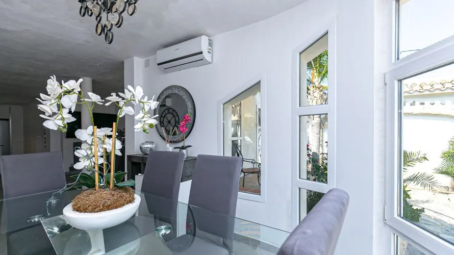 Villa de 344m² en Alicante, Spain No. 1393 № 10