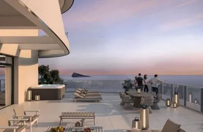 Apartamento de 4 dormitorios en Benidorm, Spain No. 947