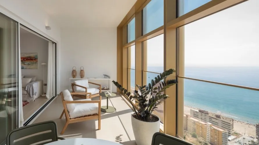 Apartamento de 3 dormitorios en Benidorm, Spain No. 1057 № 8
