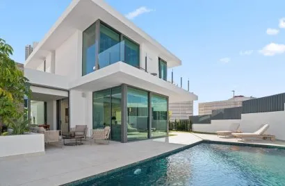 Villa de 3 dormitorios en Benidorm, Spain No. 1412