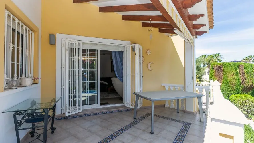 Villa de 194m² en Alicante, España No. 1545 № 25