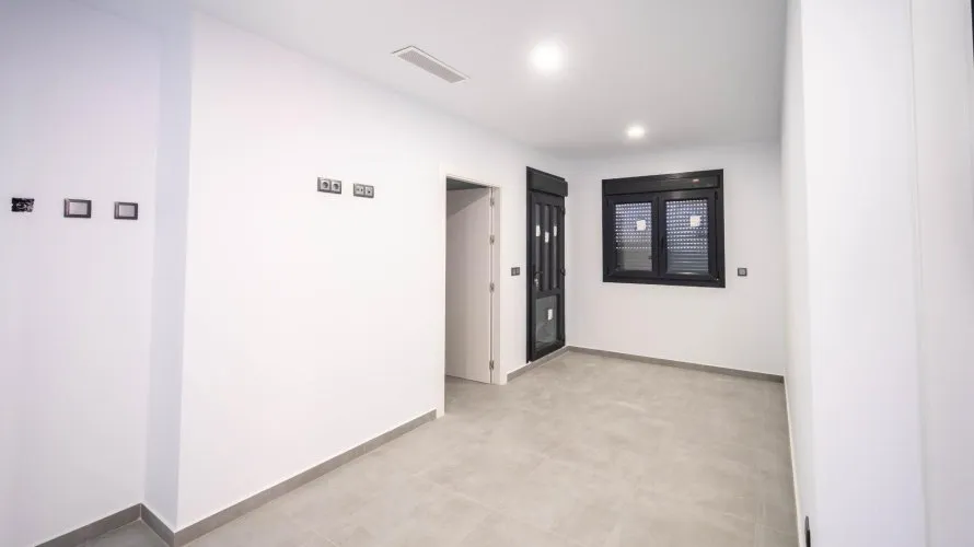 Villa de 3 dormitorios en Torrevieja, España No. 1081 № 18
