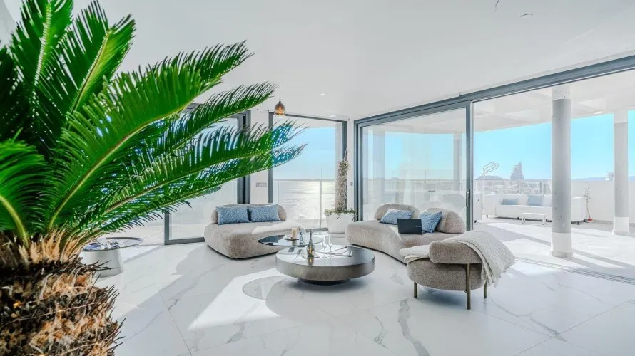 Apartamento de 3 dormitorios en Benidorm, Spain No. 1228 № 9