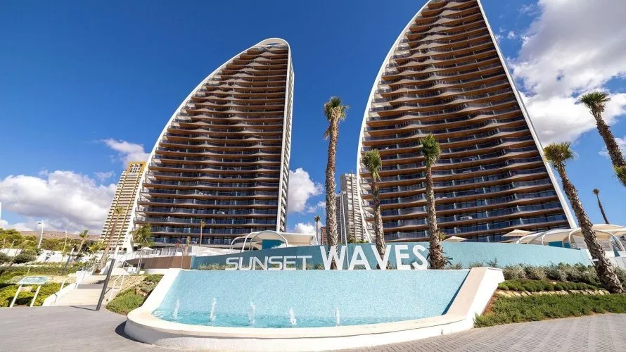 Apartamento de 3 dormitorios en Benidorm, Spain No. 1324 № 8