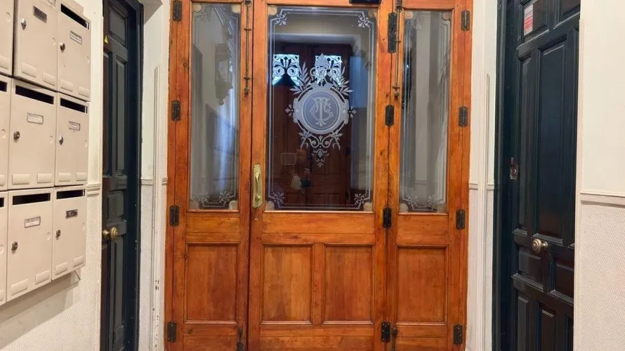 Apartamento de 2 dormitorios en Madrid, España No. 1558 № 1