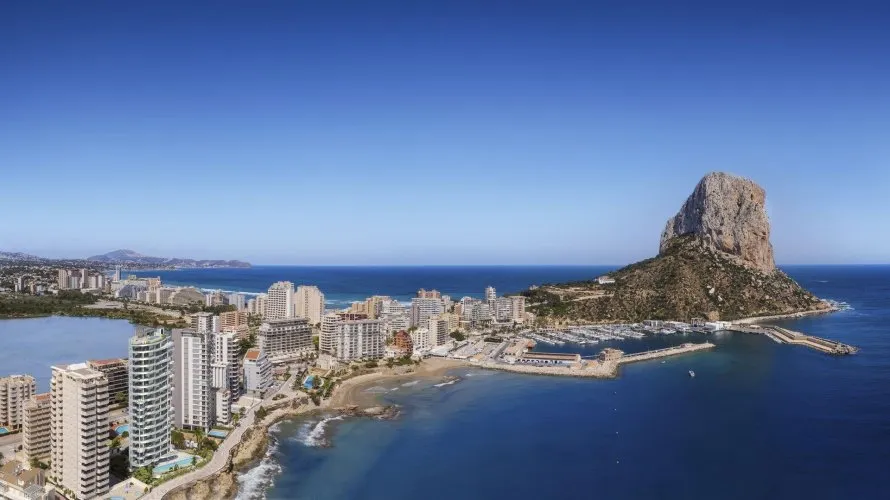 Apartamento de 3 dormitorios en Calpe, España No. 1153