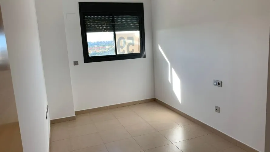 Ático de 4 dormitorios en Alicante, España No. 1408 № 15