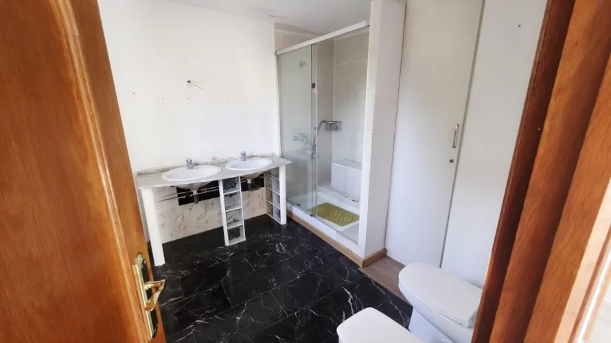 Apartamento de 5 dormitorios en Alicante, España No. 1328 № 24