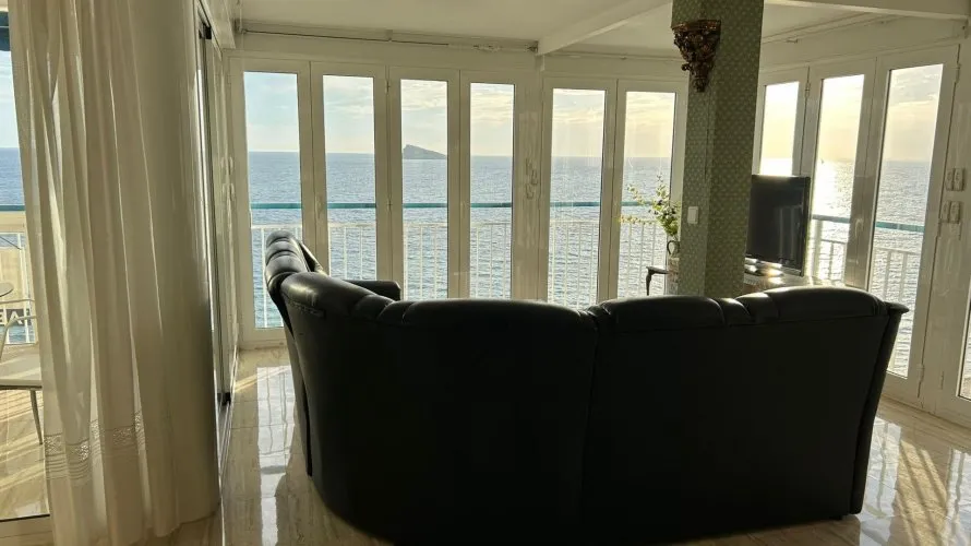 Apartamento de 2 dormitorios en Benidorm, Spain No. 1216 № 8