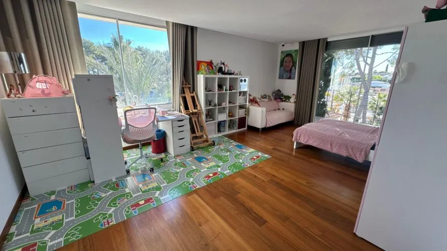 Villa de 4 dormitorios en Riba-roja de Túria, España No. 1521 № 11