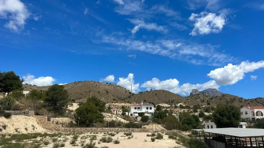 Сasa de 4 dormitorios en Villajoyosa, España No. 1303 № 6