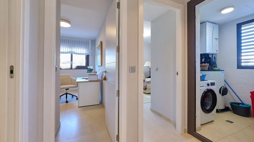 Apartamento de 3 dormitorios en Alicante, Spain No. 1494 № 11